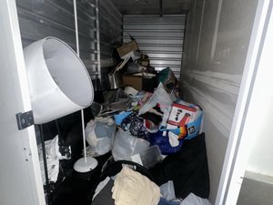 5 x 10 storage unit in Panorama City, CA