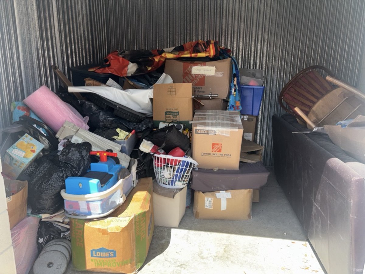 12 x 10 storage unit in Lake Mary, FL