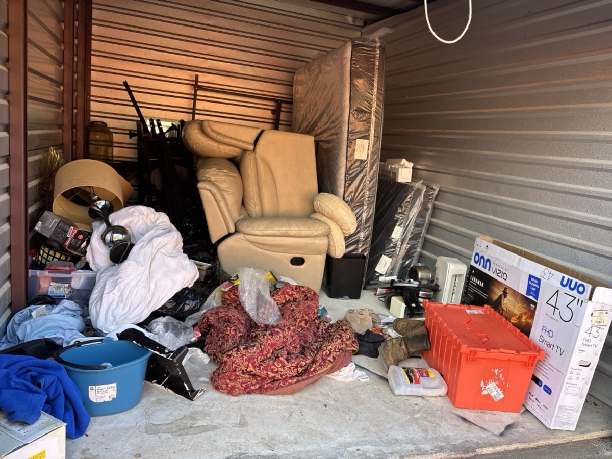 10 x 15 storage unit in South Daytona, FL