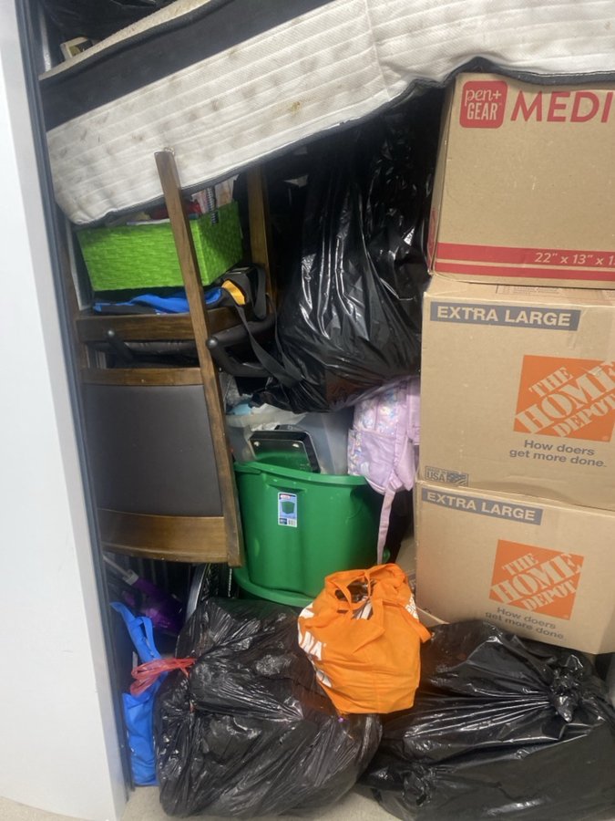 10 x 15 storage unit in Phoenix, AZ