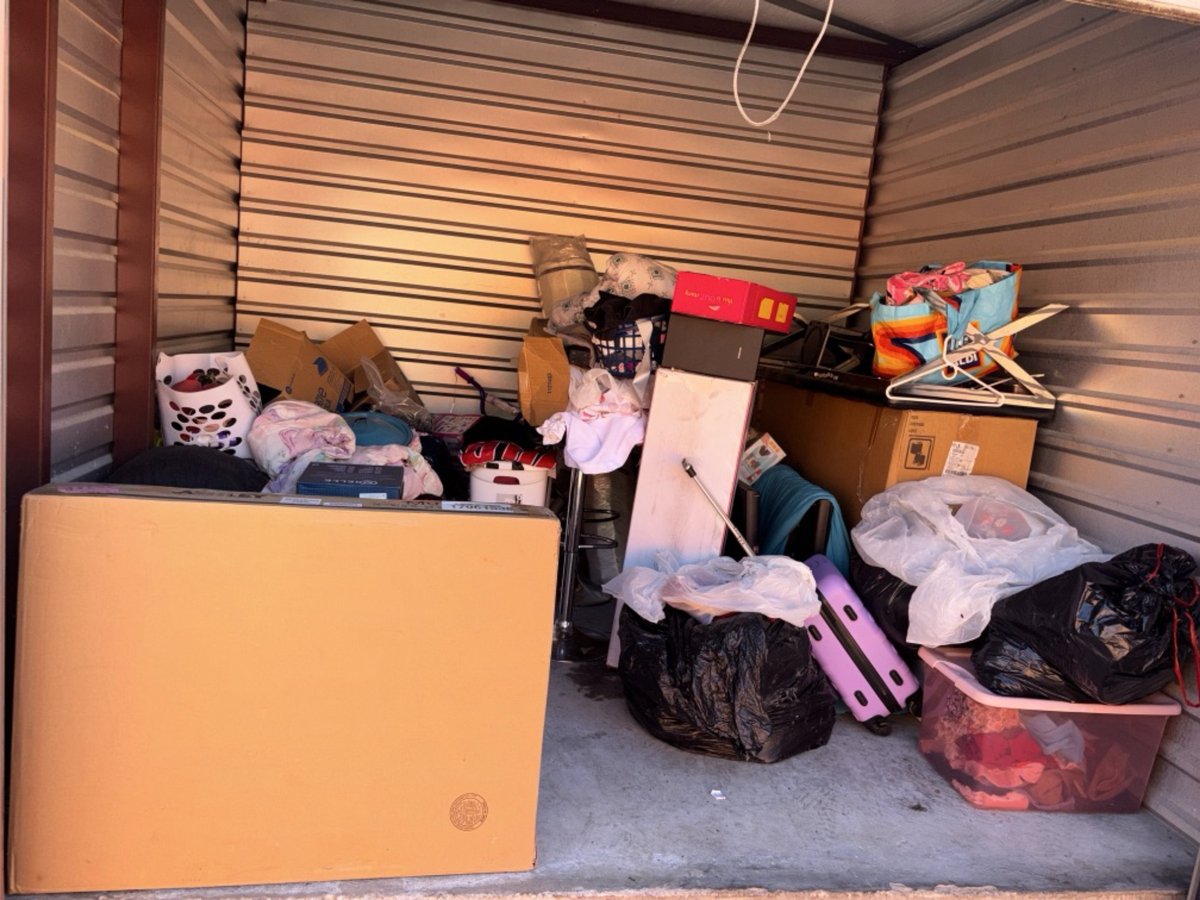 10 x 10 storage unit in South Daytona, FL