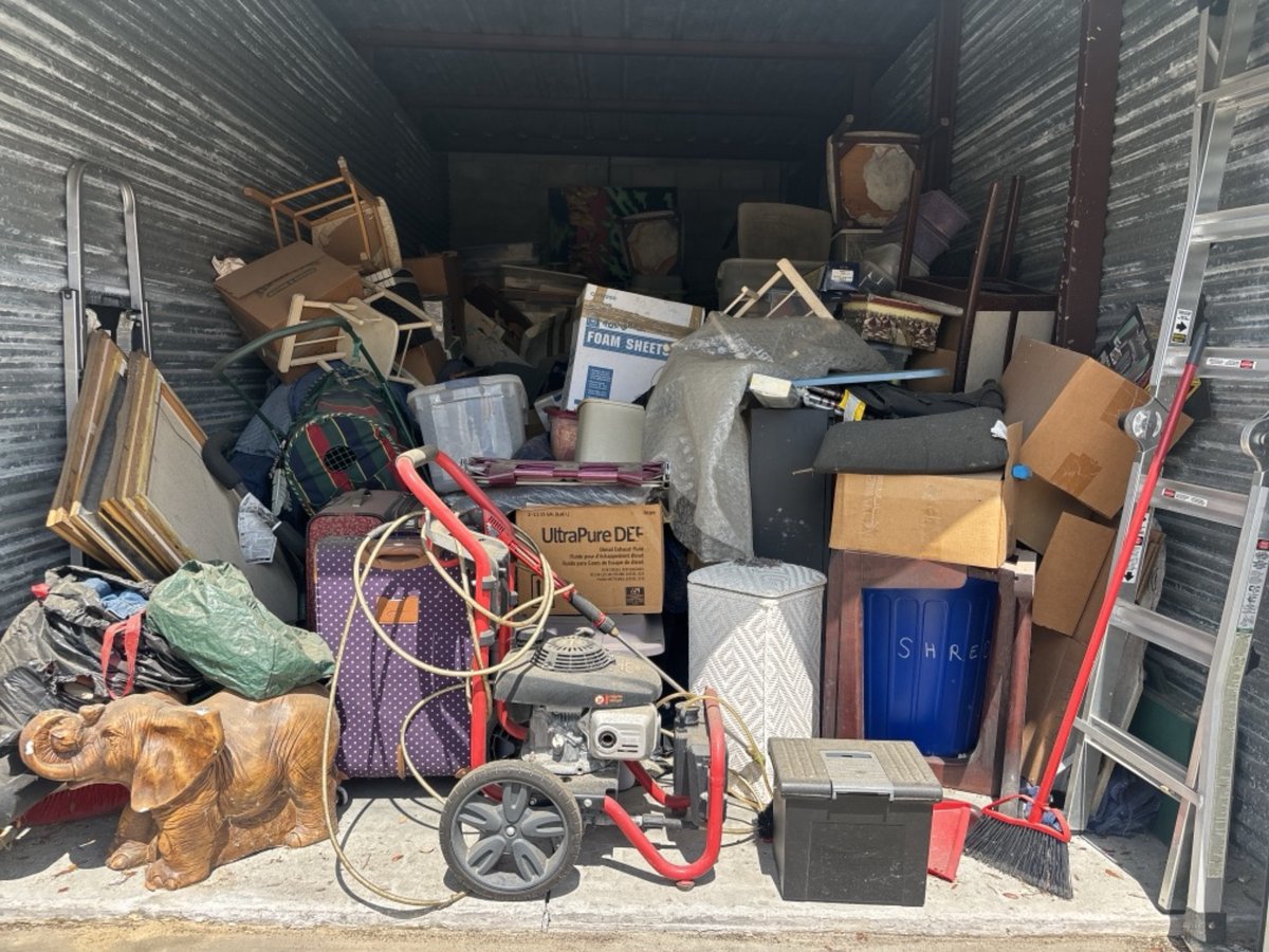 10 x 25 storage unit in Orange City, FL
