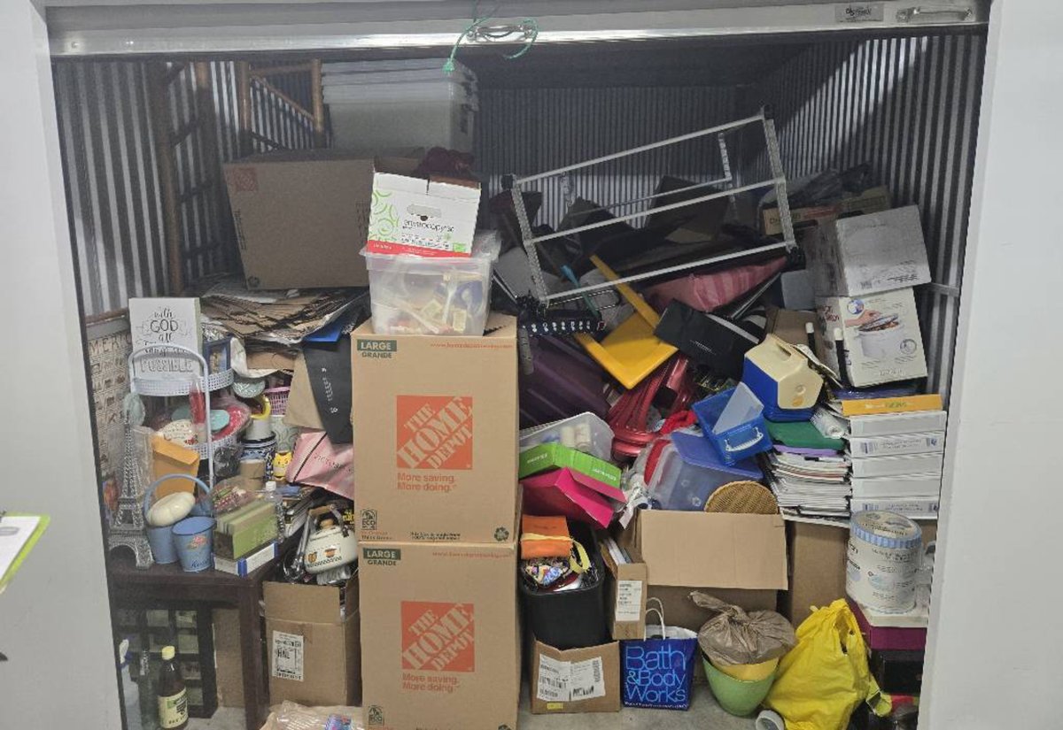 9 x 13 storage unit in Honolulu, HI