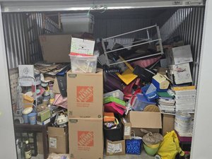 9 x 13 storage unit in Honolulu, HI
