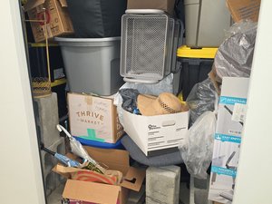 7 x 10 storage unit in Tigard, OR
