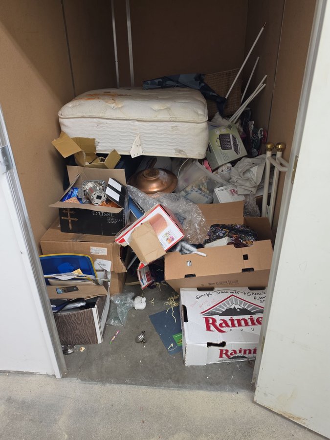 5 x 10 storage unit in Tigard, OR