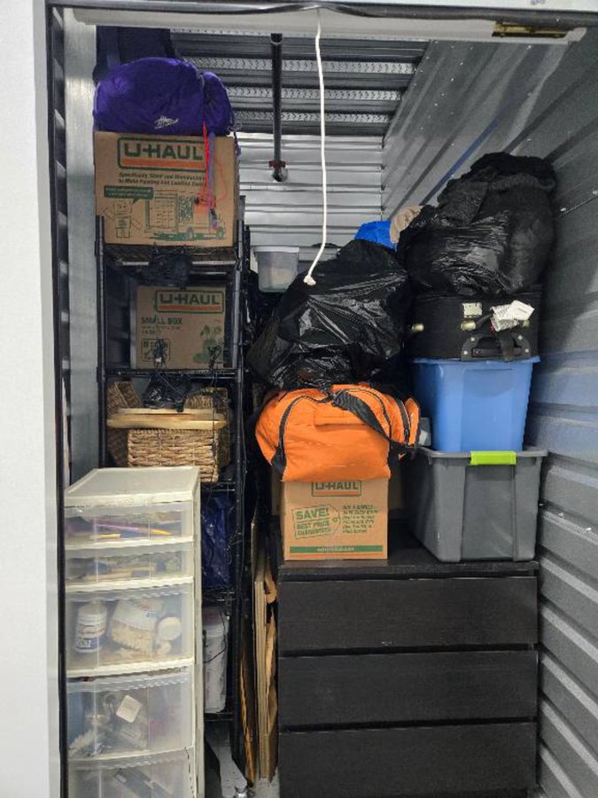 5 x 10 storage unit in Henderson, NV