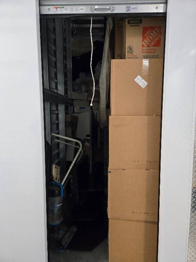 5 x 10 storage unit in Henderson, NV