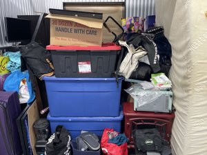 10 x 10 storage unit in Mahwah, NJ