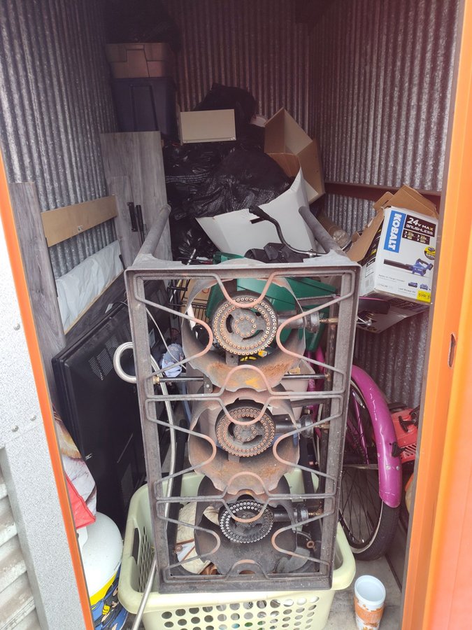 5 x 10 storage unit in Tampa, FL