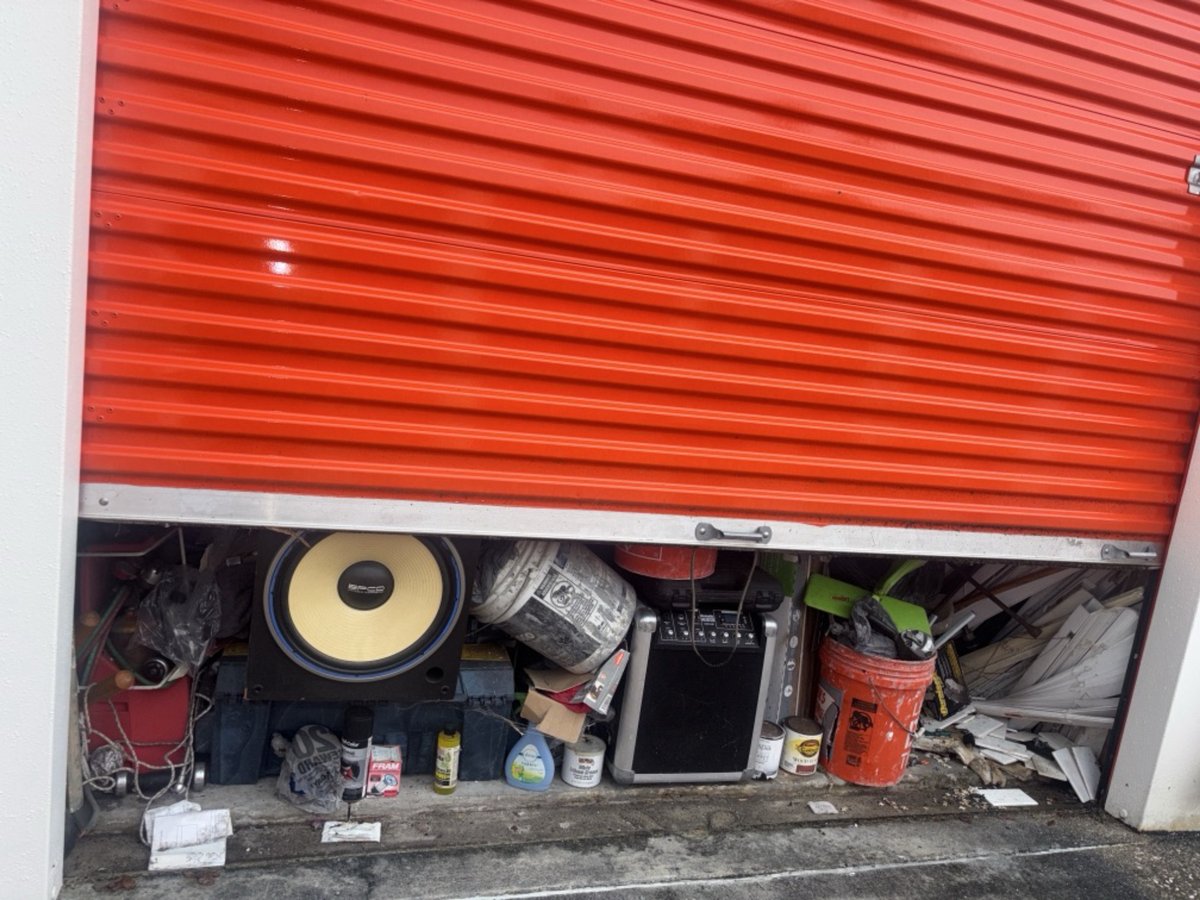 10 x 25 storage unit in Debary, FL
