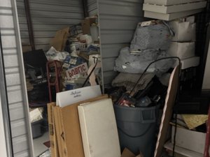 10 x 10 storage unit in Sanford, FL