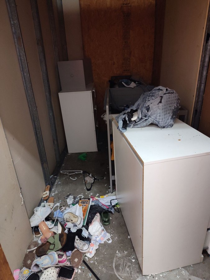 5 x 10 storage unit in Tampa, FL