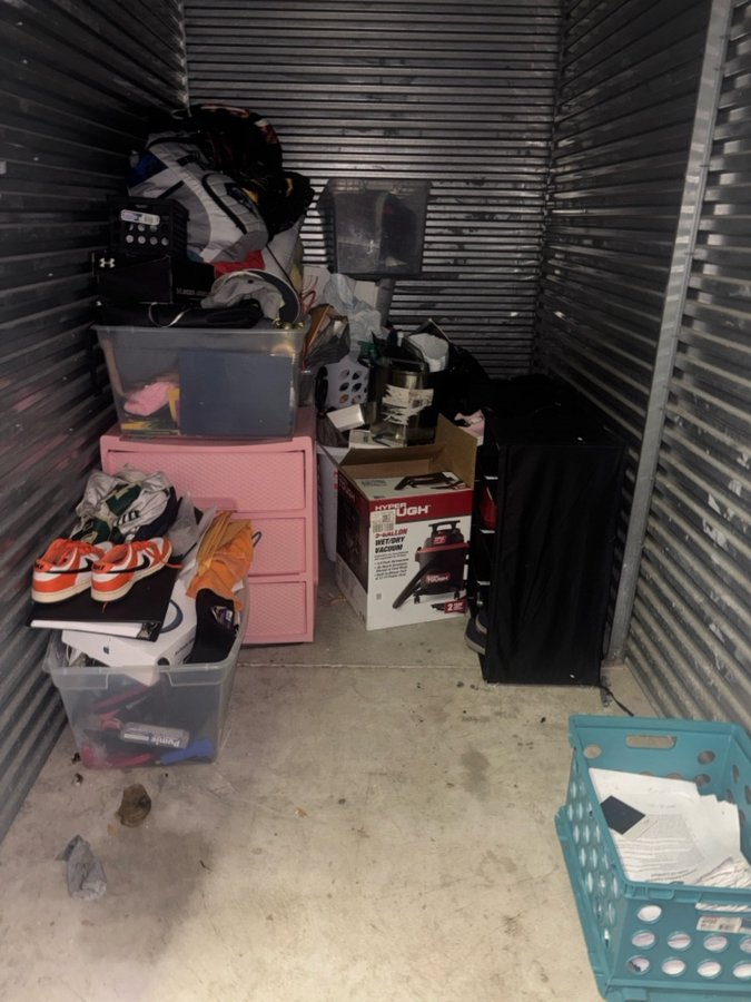 5 x 10 storage unit in Deland, FL