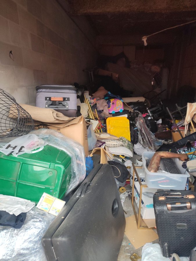 10 x 30 storage unit in Tampa, FL