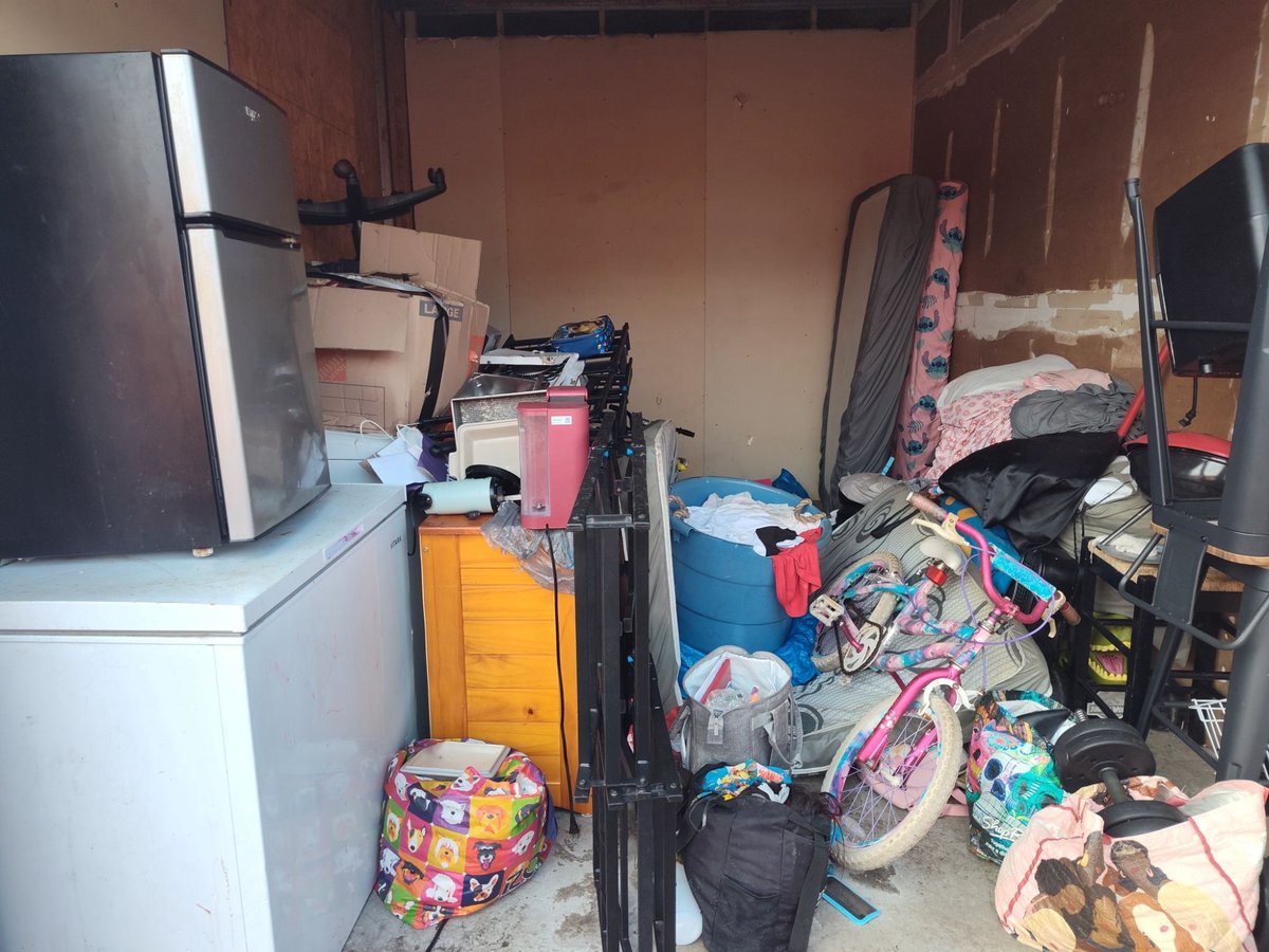10 x 15 storage unit in Tampa, FL