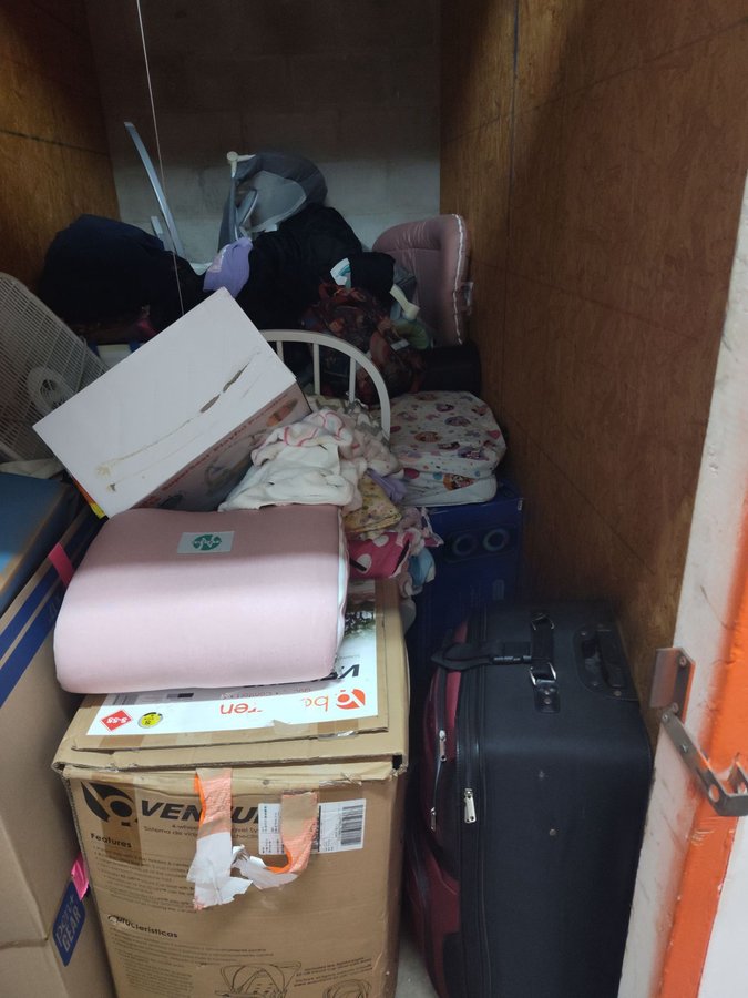 5 x 10 storage unit in Tampa, FL