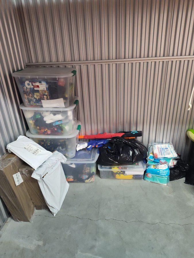 10 x 5 storage unit in Tampa, FL