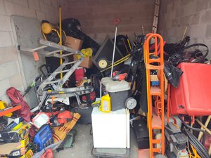 10 x 15 storage unit in Tampa, FL