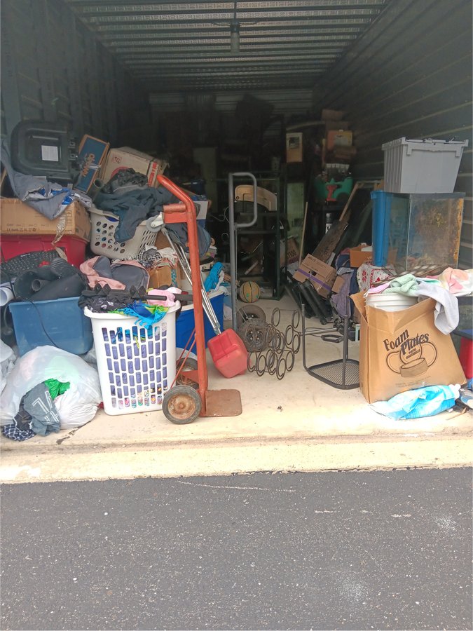 10 x 25 storage unit in Fort Wayne, IN