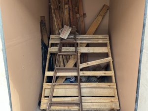 5 x 10 storage unit in Palm Harbor, FL