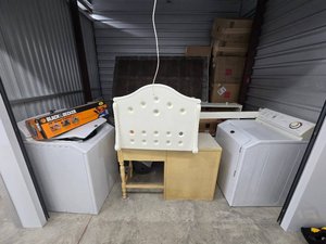 10 x 7 storage unit in Fishers, IN