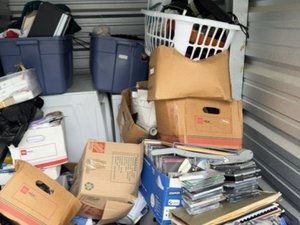5 x 10 storage unit in Louisville, KY