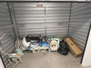 10 x 5 storage unit in Pico Rivera, CA