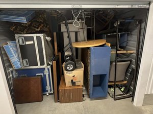 10 x 15 storage unit in Pico Rivera, CA