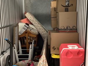 5 x 10 storage unit in Jacksonville, FL