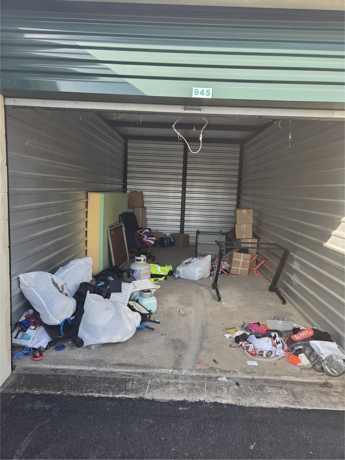 10 x 20 storage unit in Converse, TX