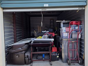 10 x 20 storage unit in Converse, TX