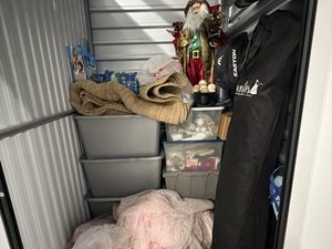 5 x 5 storage unit in South Gate, CA