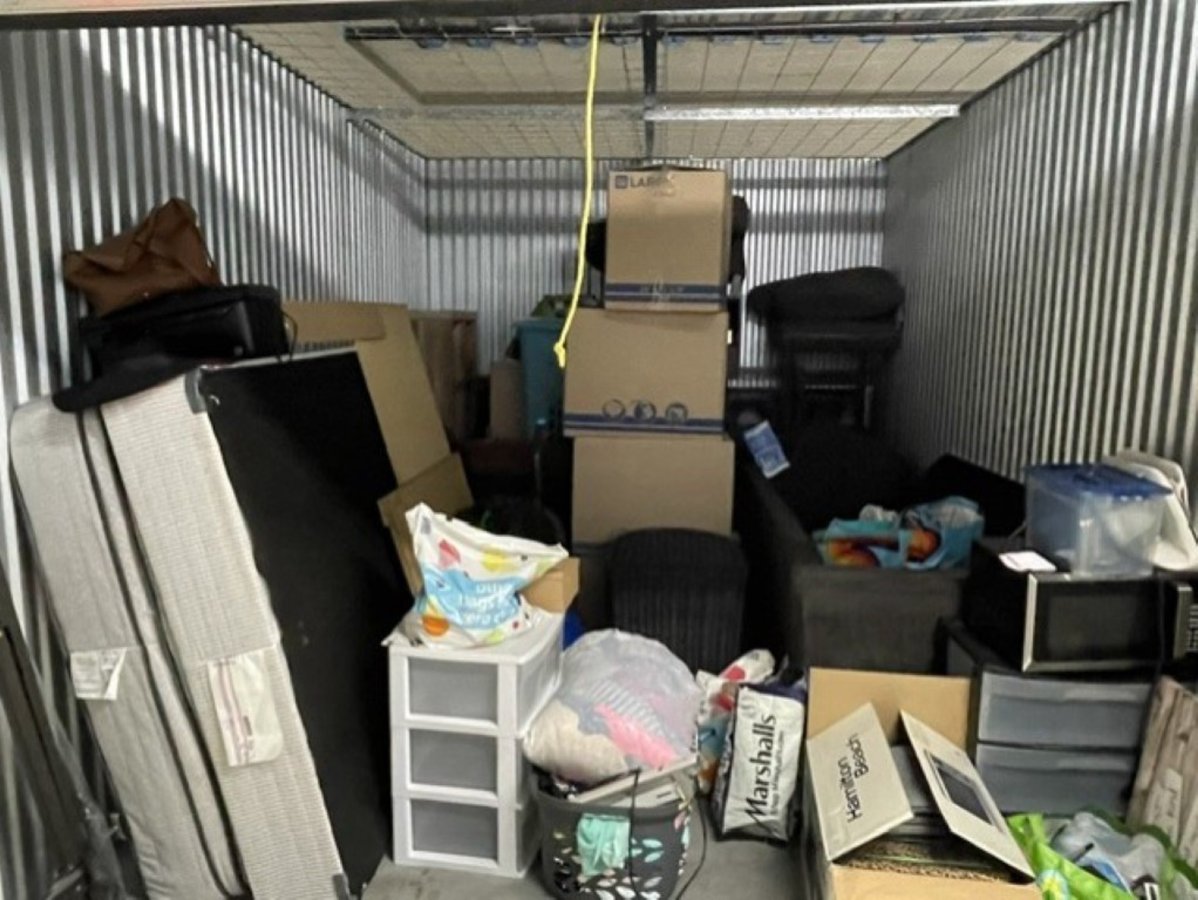 10 x 15 storage unit in Jacksonville, FL