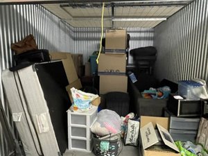 10 x 15 storage unit in Jacksonville, FL