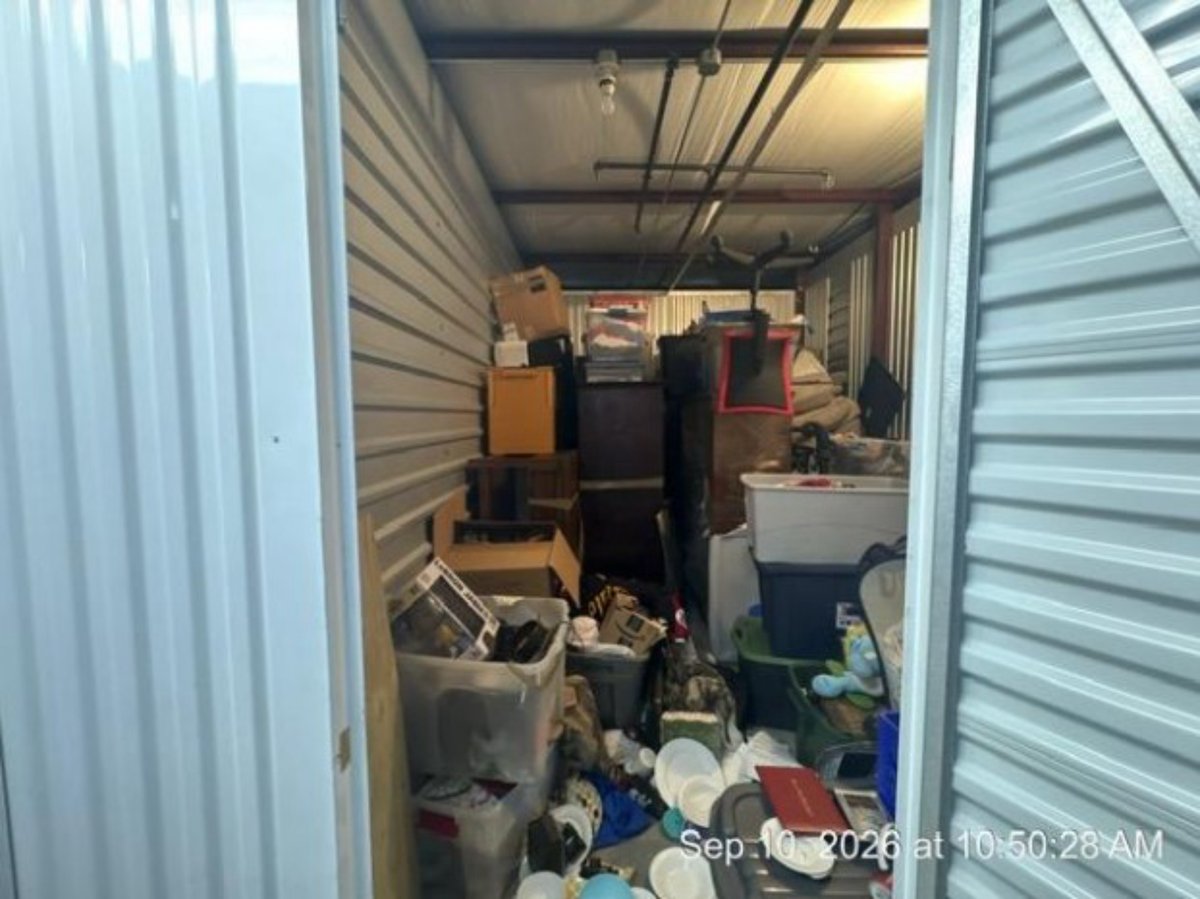 10 x 15 storage unit in Randolph, NJ