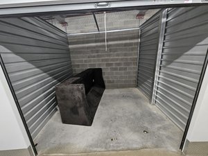 10 x 10 storage unit in Pittsburgh, PA