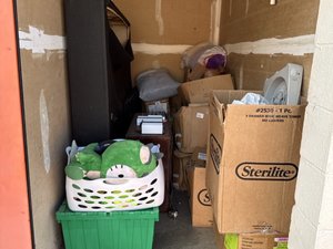 5 x 10 storage unit in Raleigh, NC