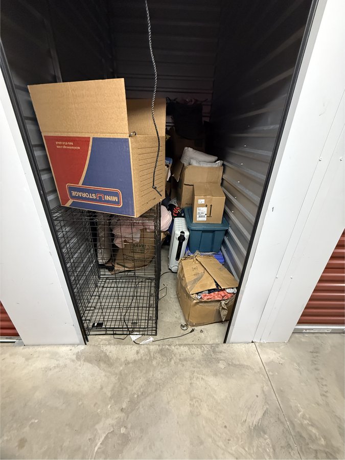 5 x 10 storage unit in Aurora, CO