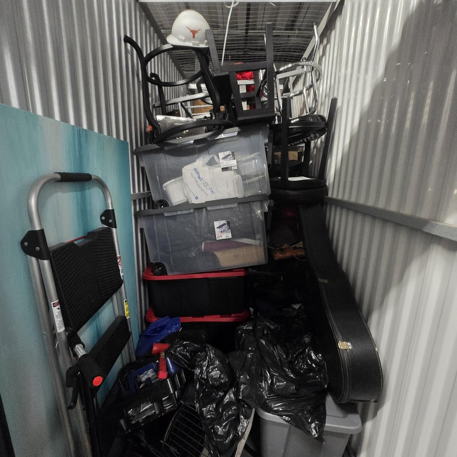 5 x 15 storage unit in Lenexa, KS
