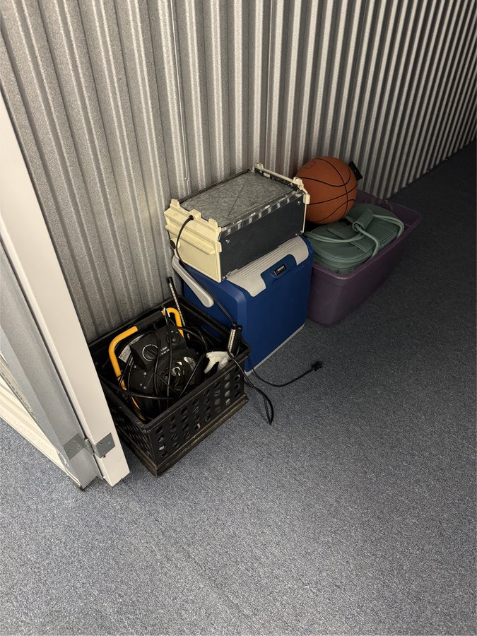 5 x 10 storage unit in Milford, CT