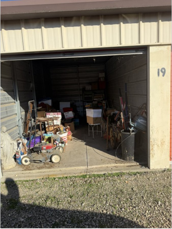 10 x 20 storage unit in Hamilton, OH
