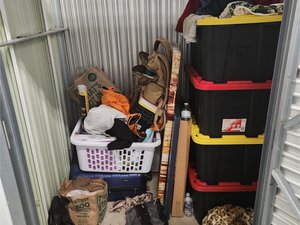 5 x 5 storage unit in Sandy Springs, GA