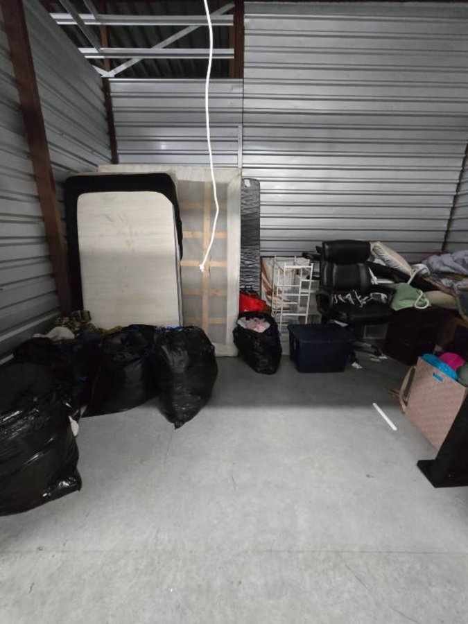 15 x 10 storage unit in Atlanta, GA