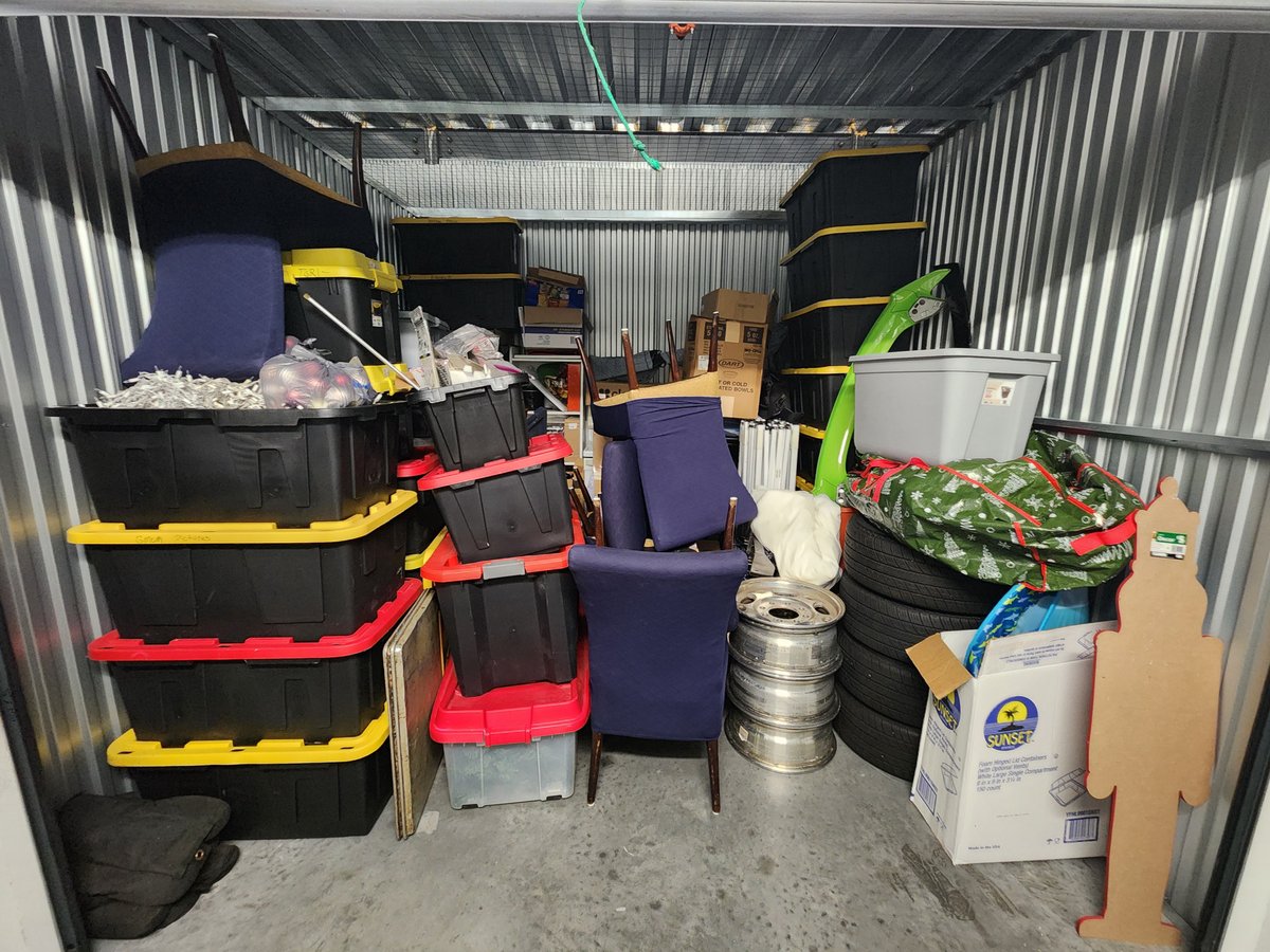 10 x 10 storage unit in Poinciana, FL