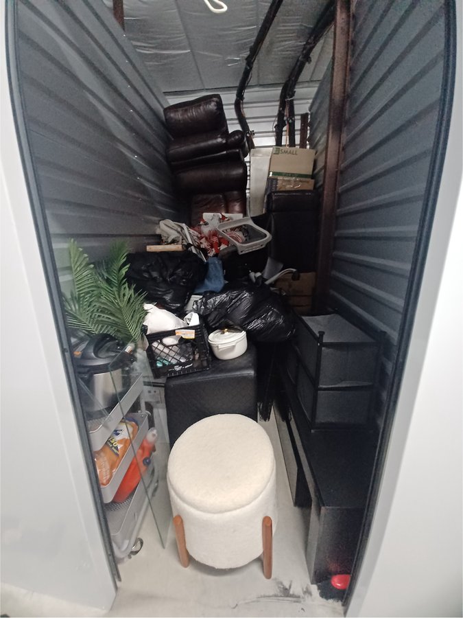 5 x 9 storage unit in San Antonio, TX
