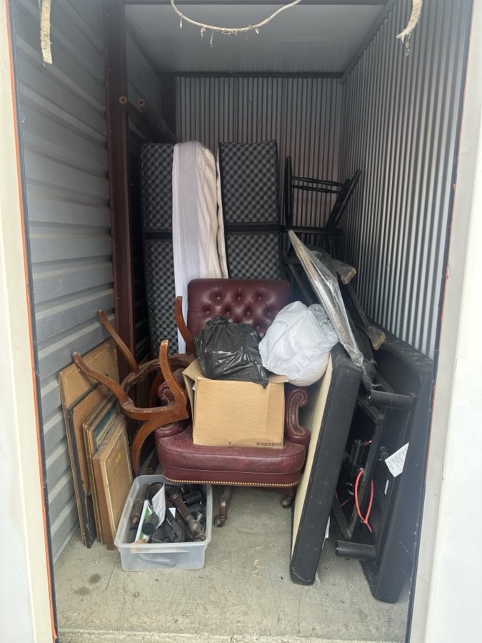 5 x 10 storage unit in Clayton, NC