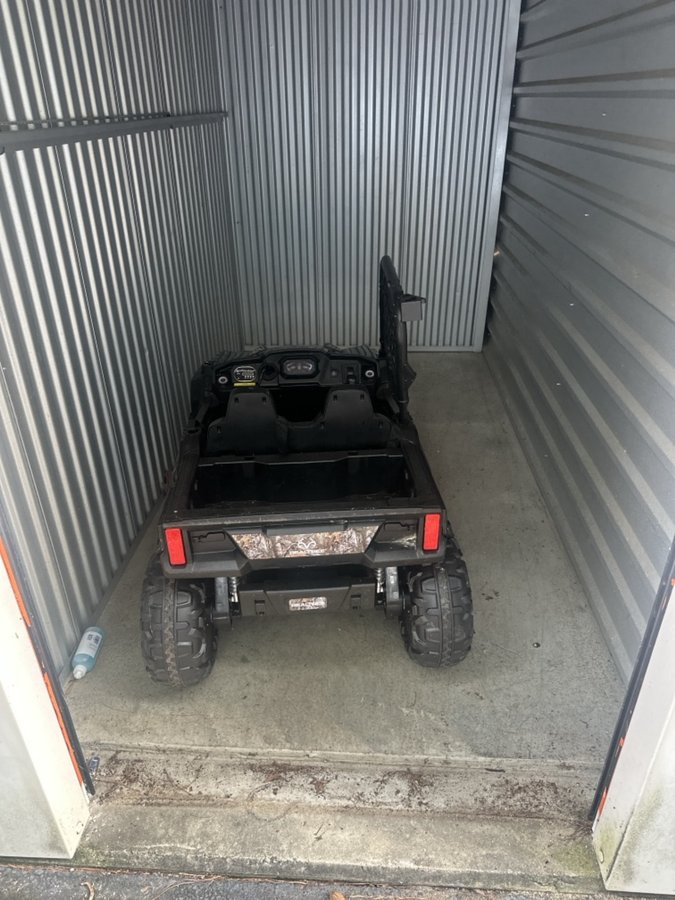 5 x 10 storage unit in Clayton, NC