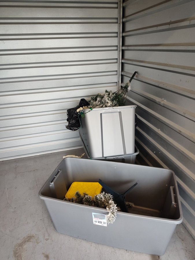 8 x 8 storage unit in Tampa, FL