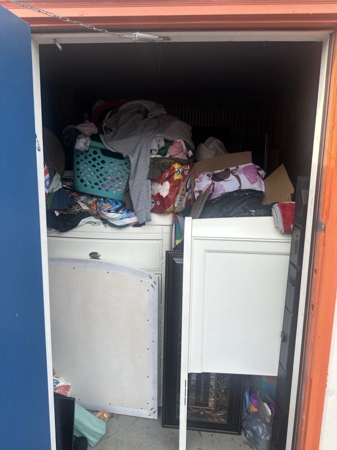 10 x 10 storage unit in Clayton, NC